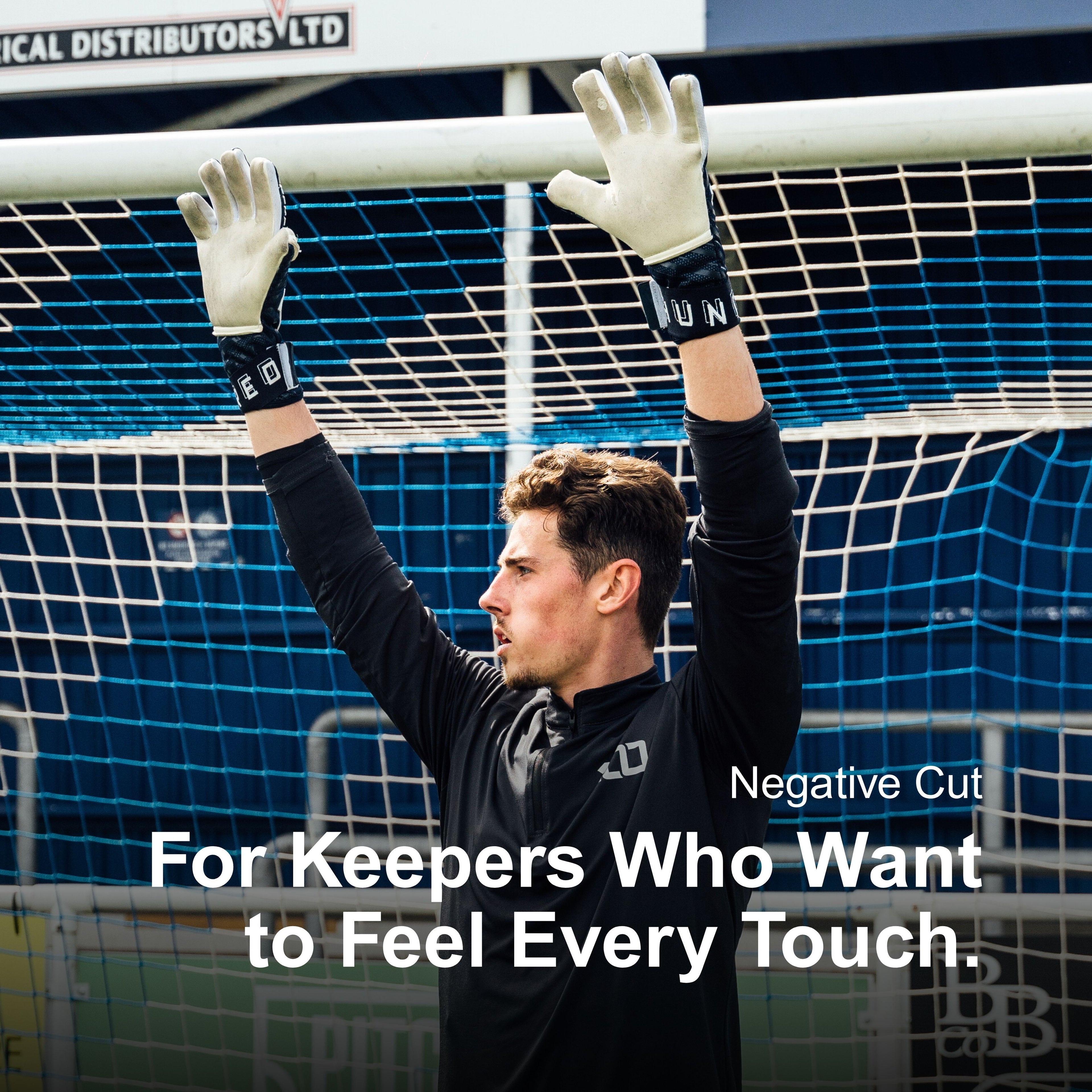 Obscure (Navy/White)